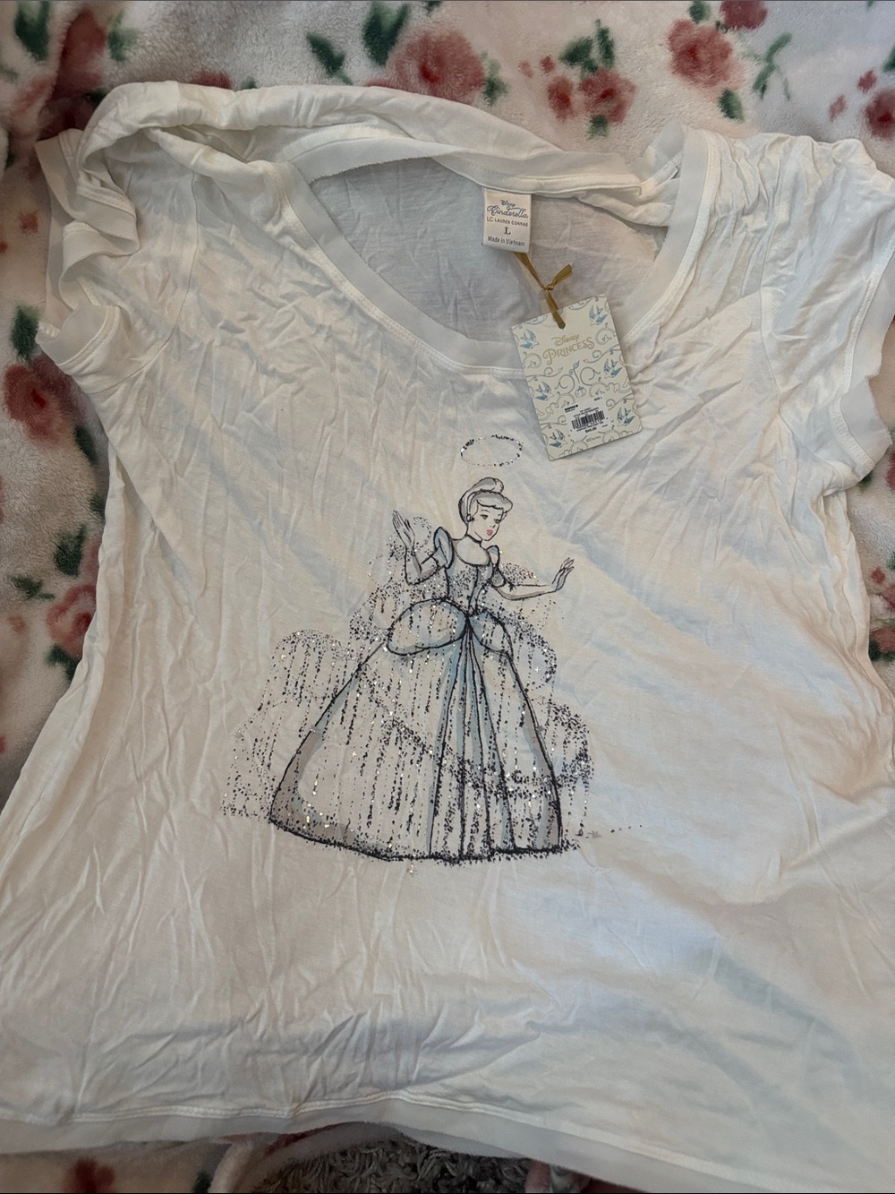Disney White Cinderella Graphic Tee with Gold Tag Accent